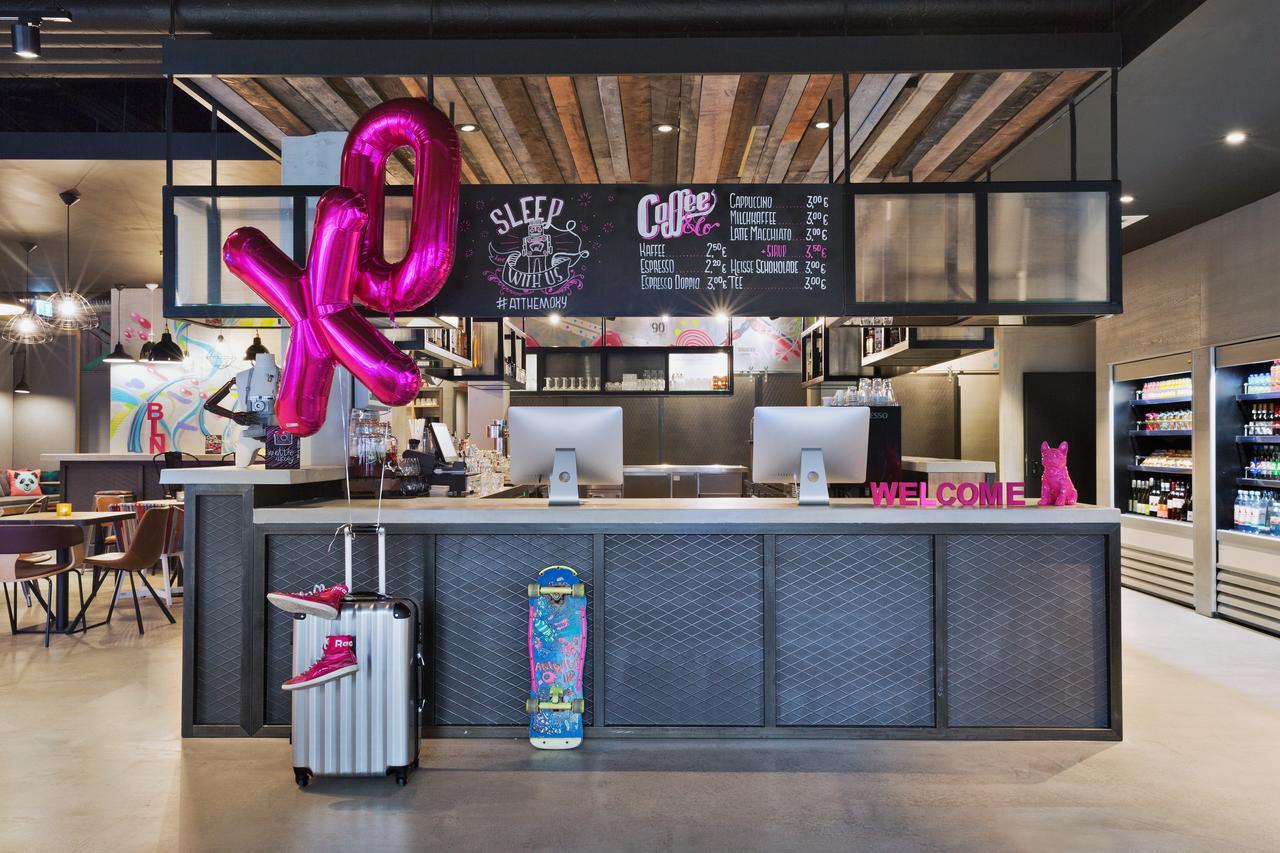 Moxy Berlin Humboldthain Park Exterior foto